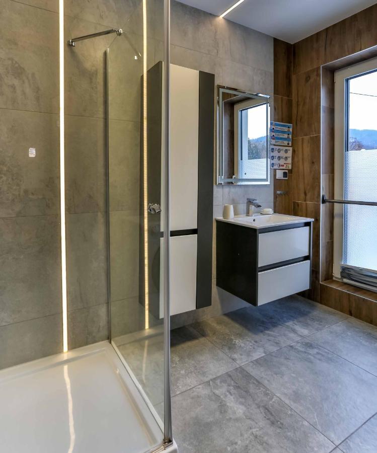 Led Sonoma Apartment *